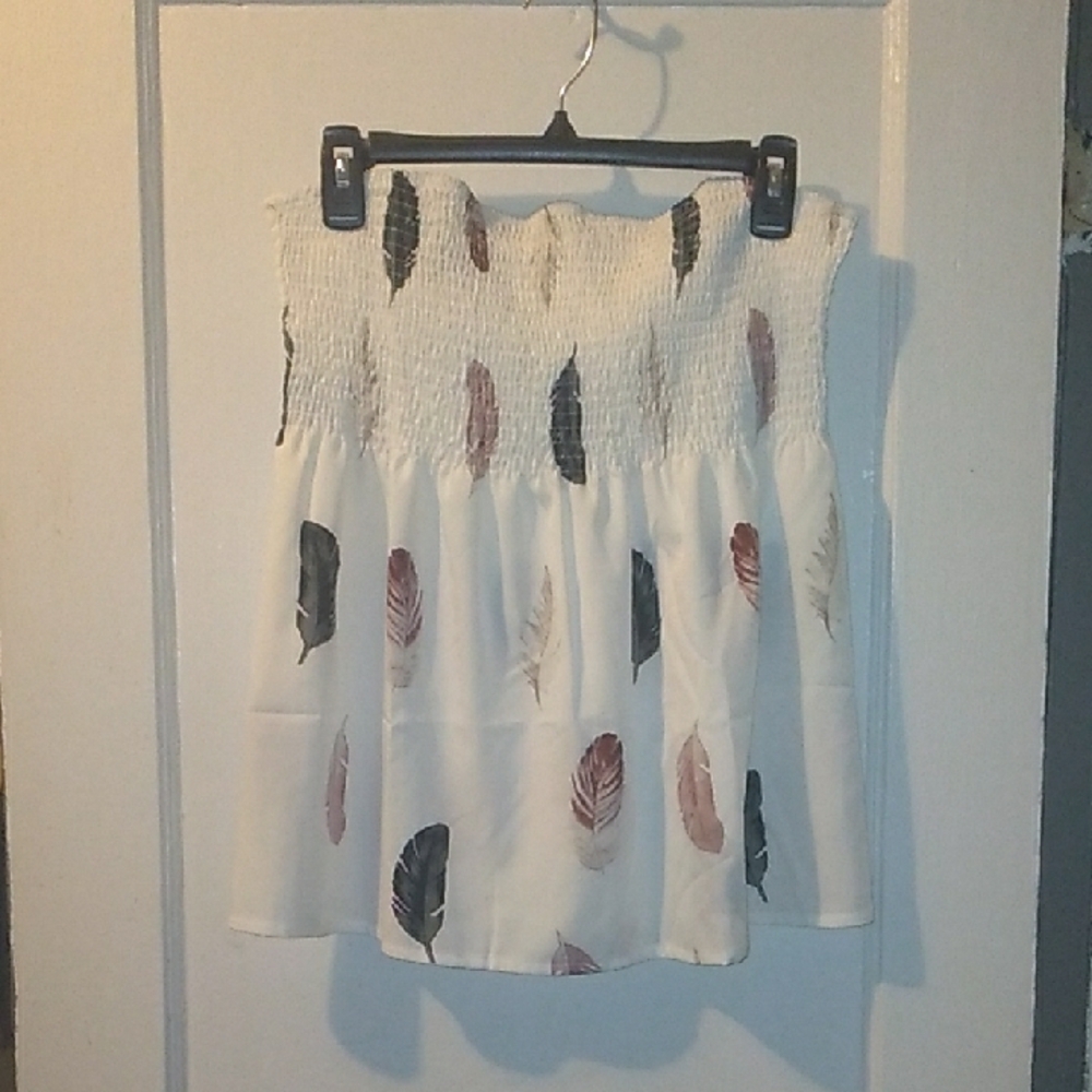 Feather Print Strapless Top